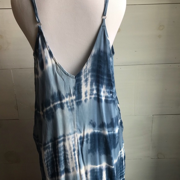 LOVESTITCH MAXI DRESS - Picture 3 of 5